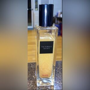 Victoria Secret Tease Shimmer Fragrance Oil 
Discontinued